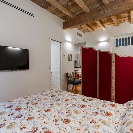 Appartement Vatican Suite: Steps To St. Peter By Viva Domus