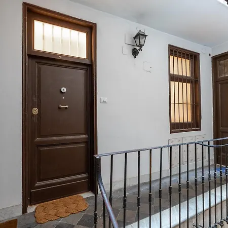 Vatican Suite: Steps To St. Peter By Viva Domus